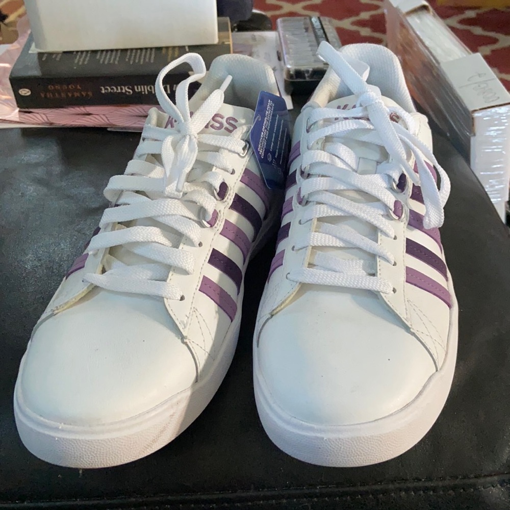 K-Swiss Women's Pershing Court Light CMF Sneaker NWOT